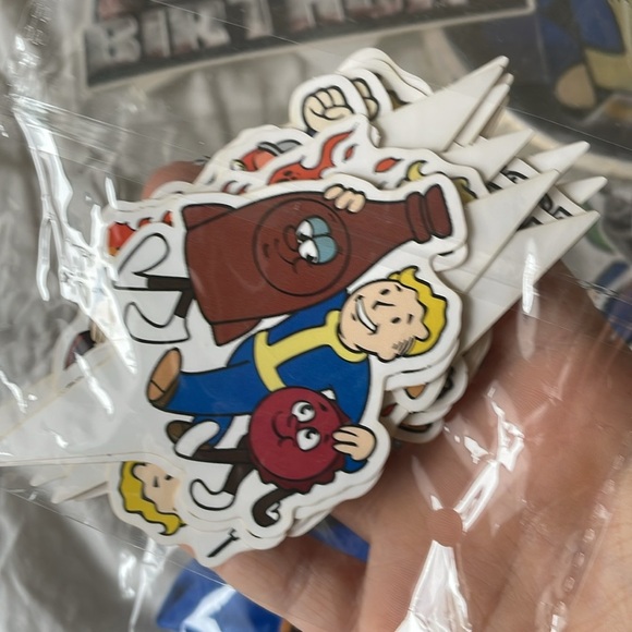 Fallout Shelter Party Supplies - Picture 2 of 6